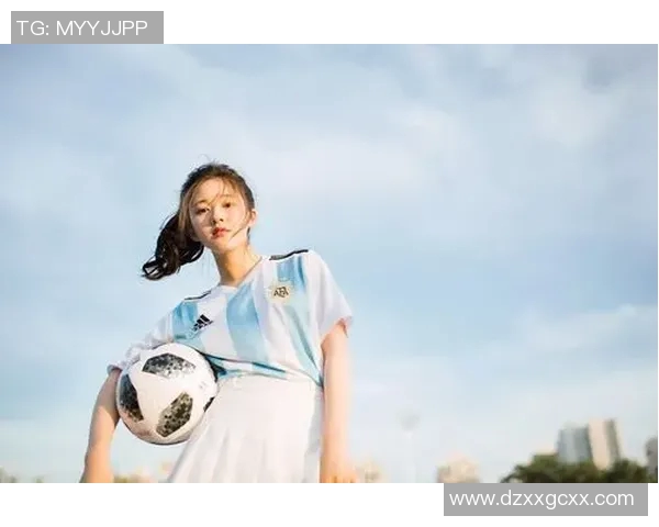 足球星空下的少女梦幻旅程与心动时刻